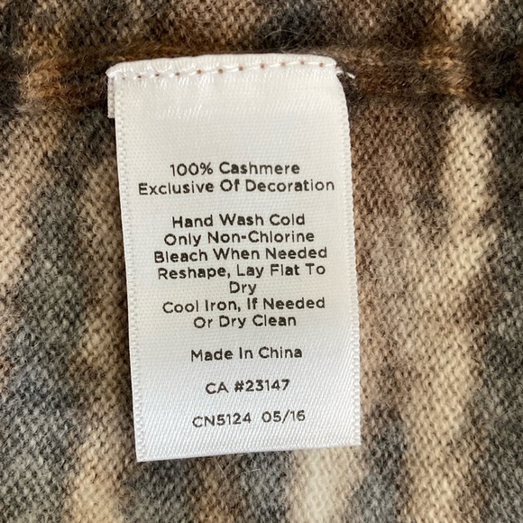 Talbots Pure Cashmere, Tiger Print Luxury Sweater, Womens Size MP - Picture 6 of 6